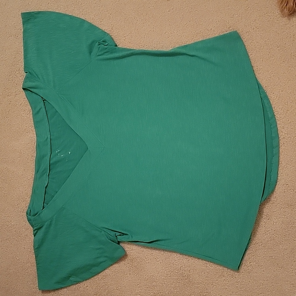 Green short sleeve shirt size xl